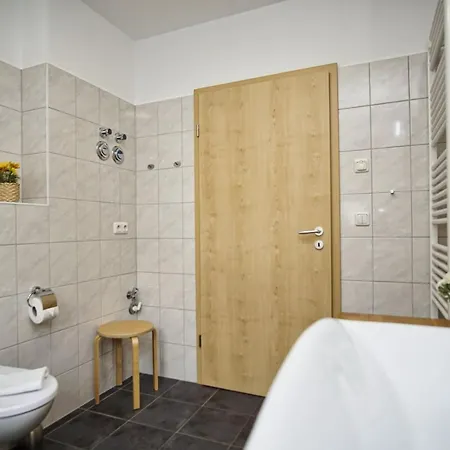 Апартаменты Hafenresidenz Lauterbach Ferienwohnung 2-3